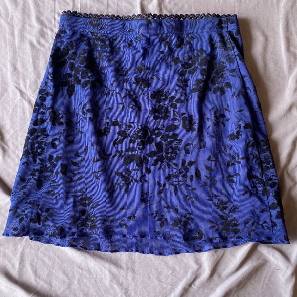 Blue and black floral print a line skirt - Picture 1 of 1